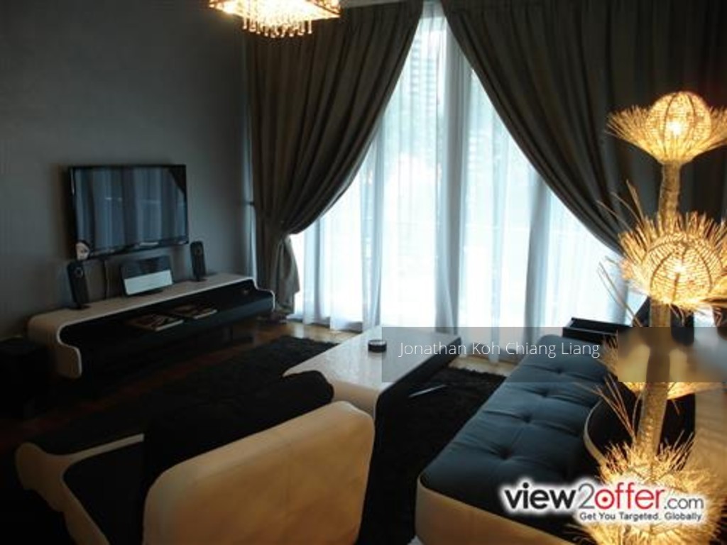 Cairnhill Crest thumbnail photo